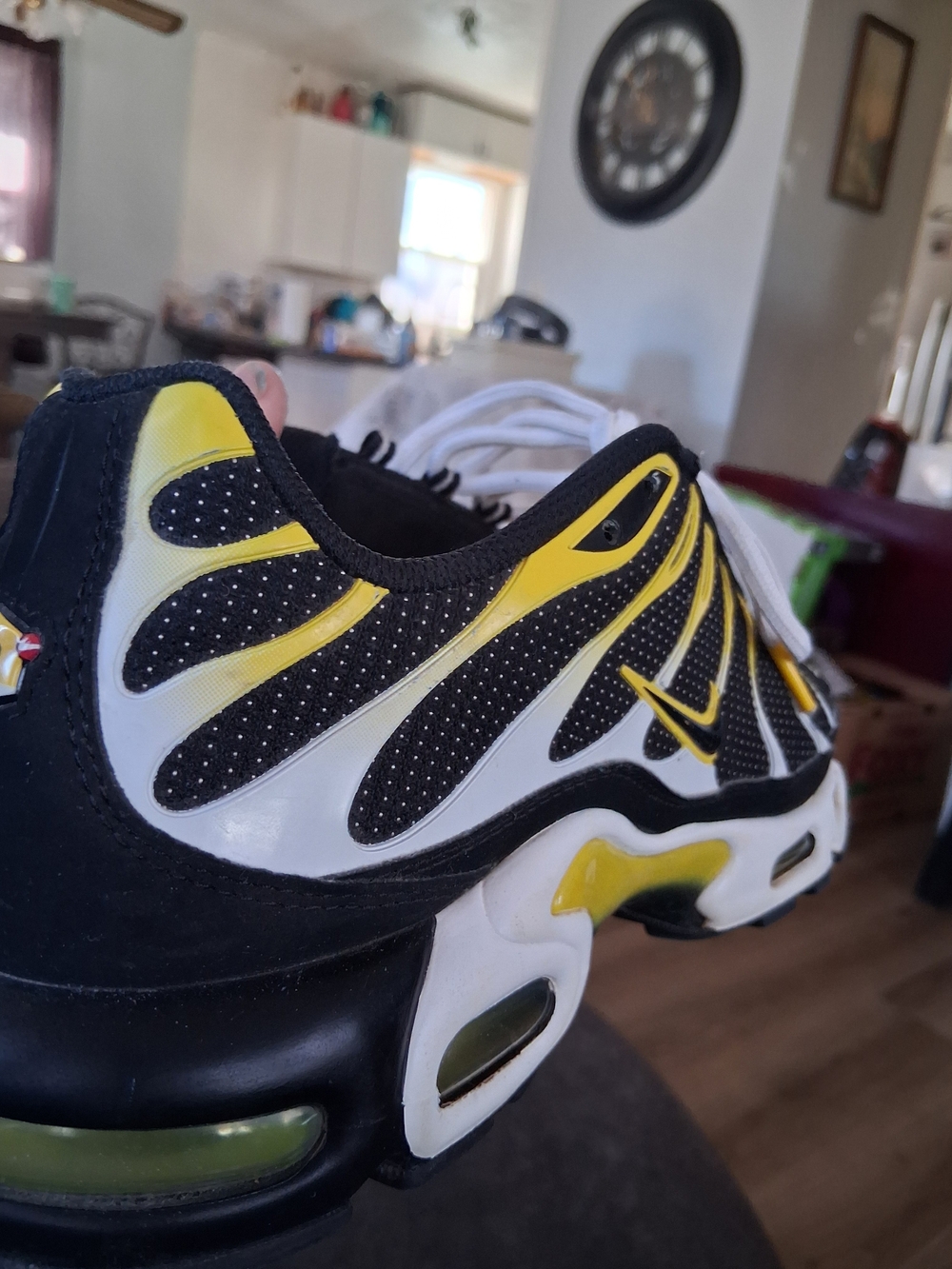 Nike Air Max Plus TN "Black Tour Yellow" – Men's Size 10.5